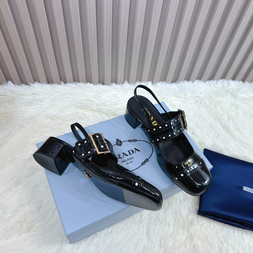 PRADA 26S SQUARE TOE STUDDED SLINGBACK BLOCK HEEL 40MM IN BLACK PATENT CALFSKIN