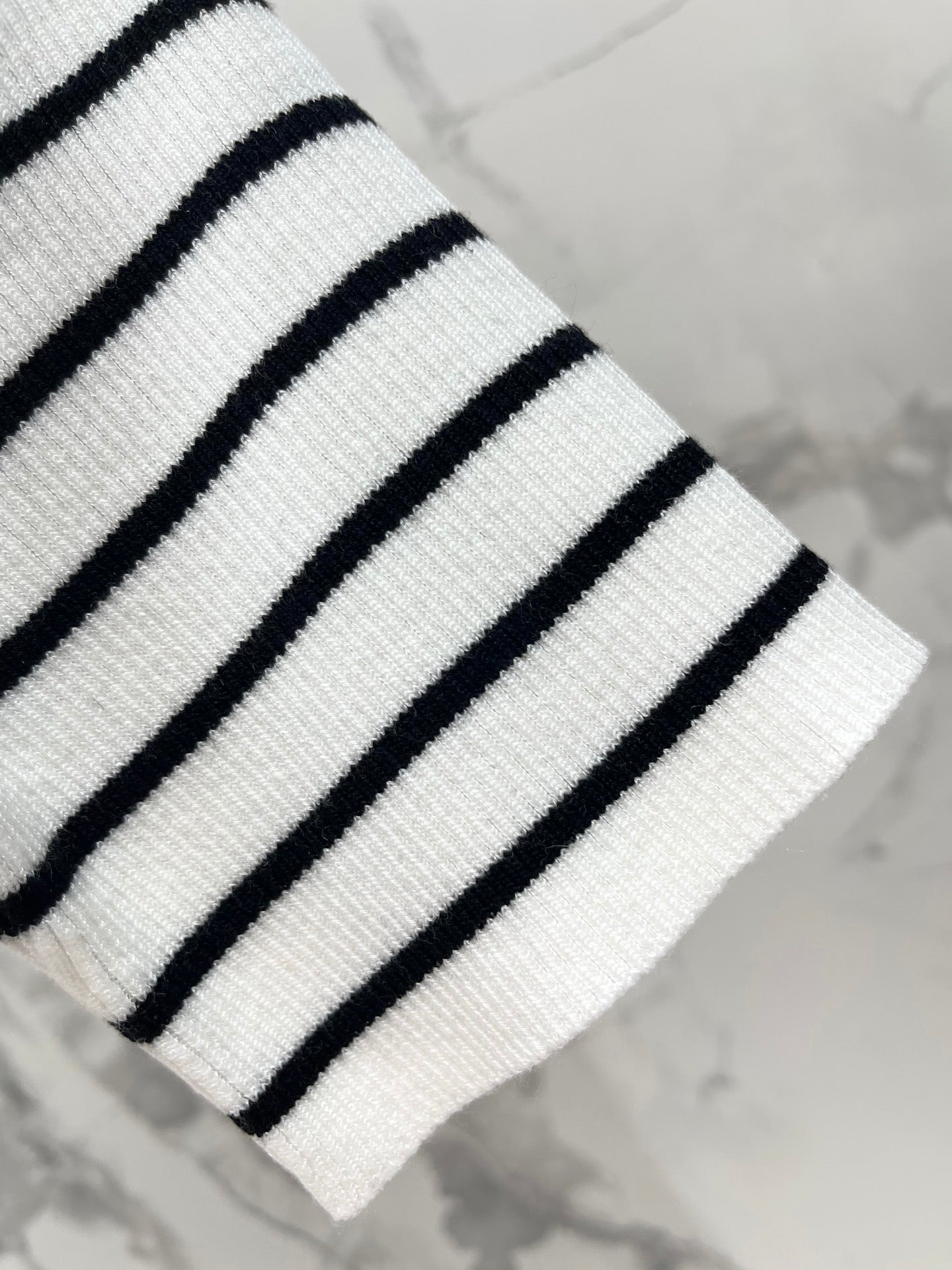 CELINE 26S SHORT SLEEVE KNIT SHIRT 303