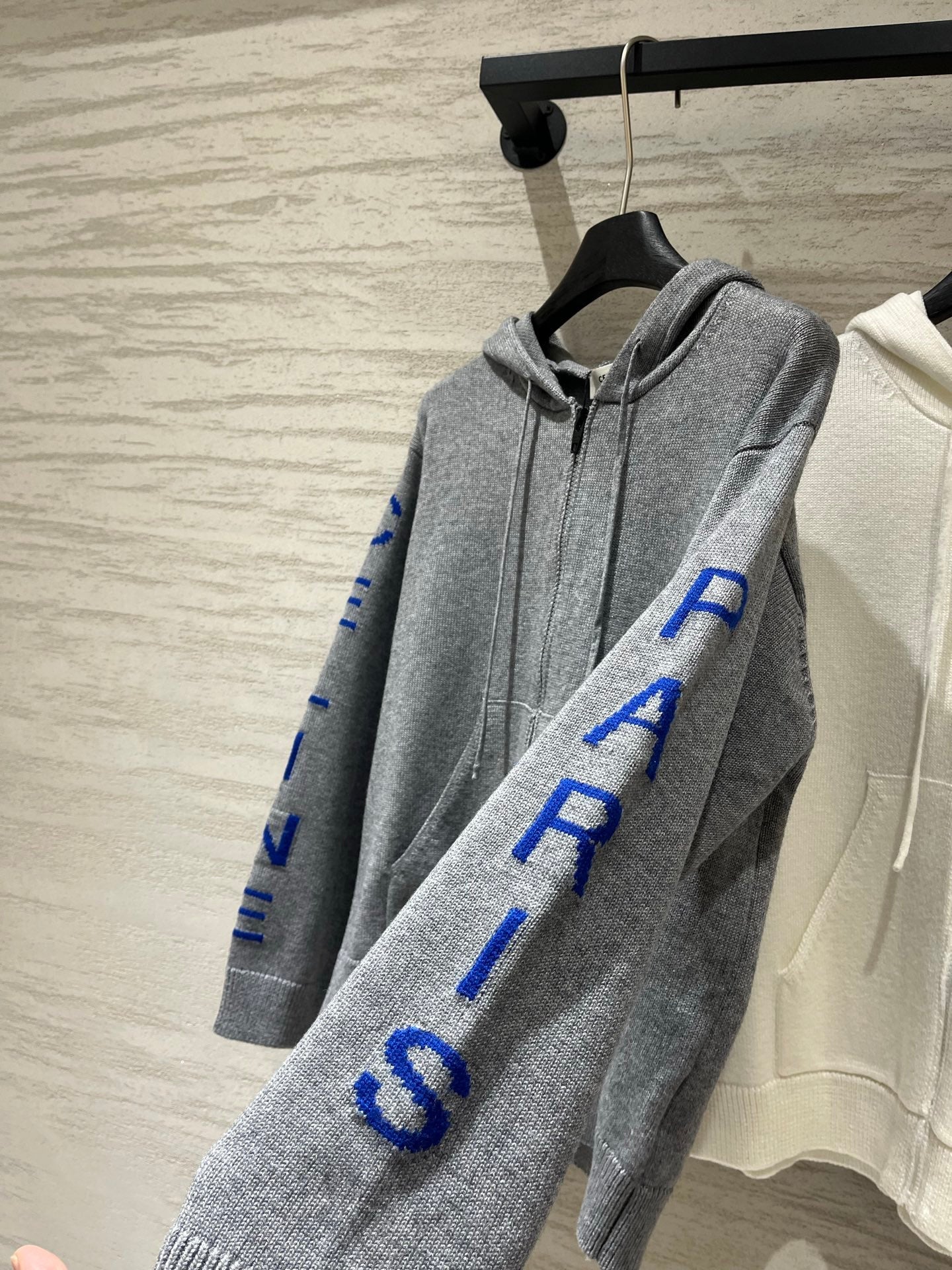 CELINE 26S SLEEVE ZIP-UP KNIT HOODIE 739