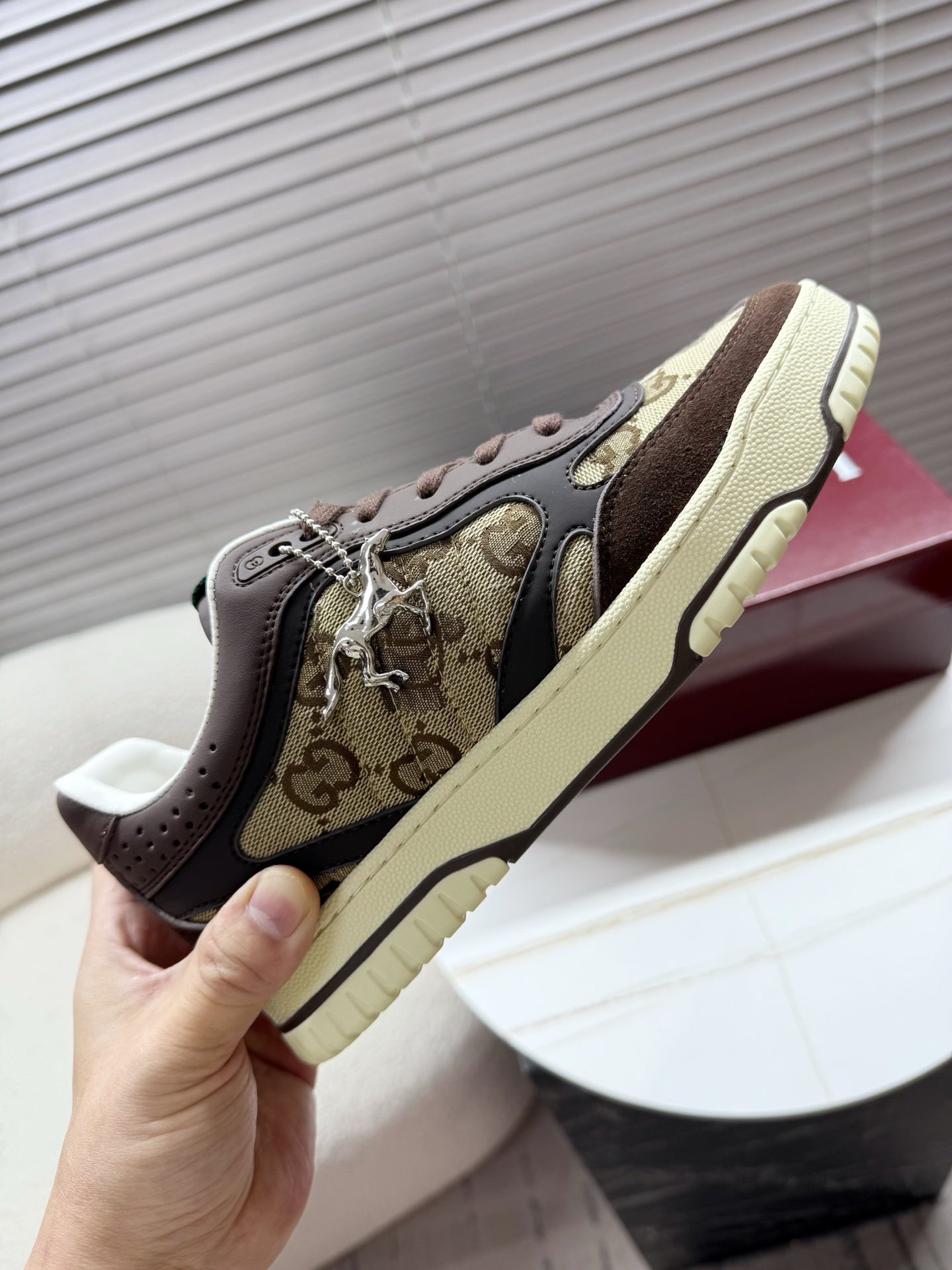 GUCCI 26S MAC80 SNEAKER IN BEIGE CANVAS AND DARK BROWN LEATHER