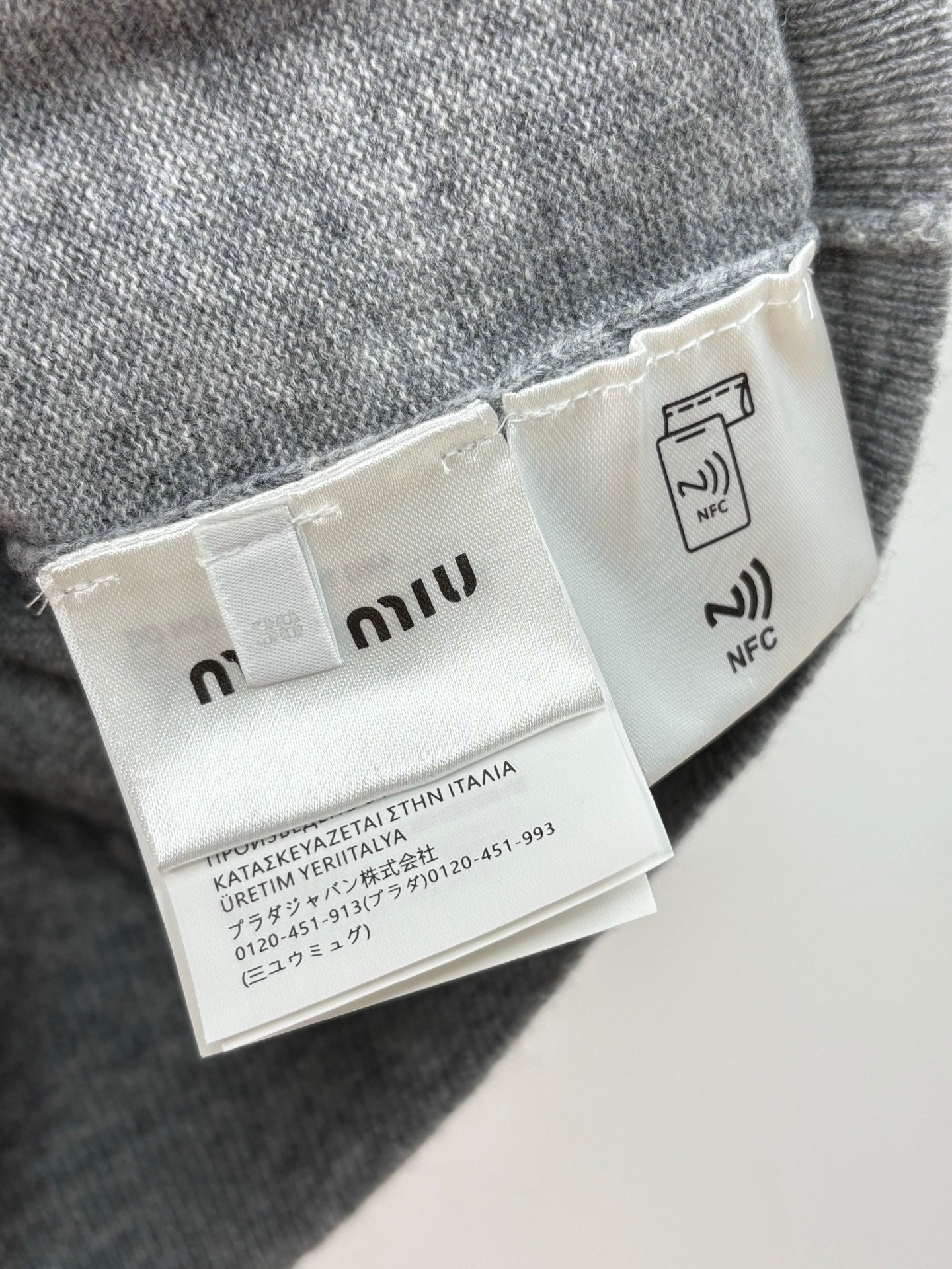 MIUMIU KNITTED POLO SHIRT STYLE 308