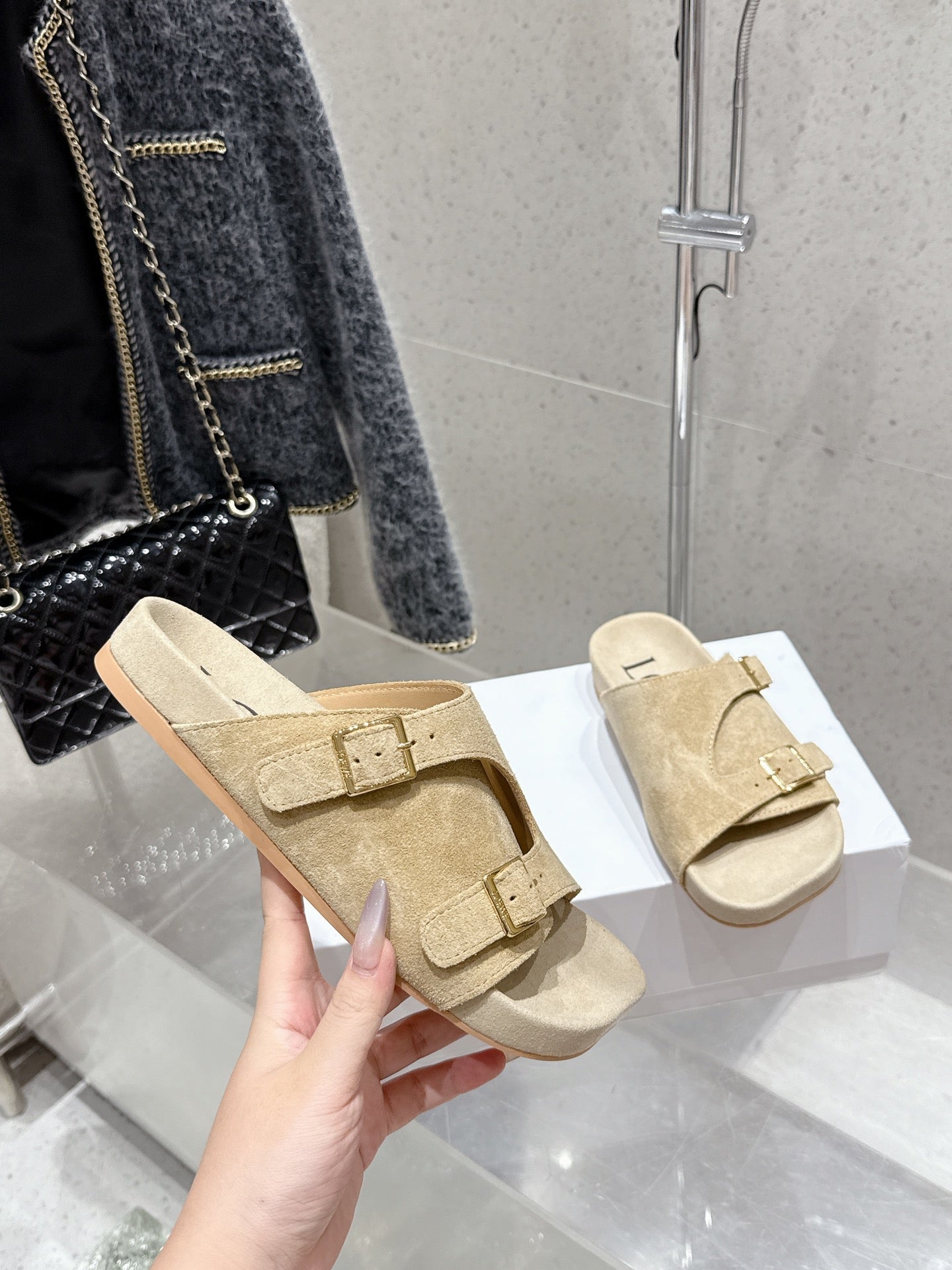 LOEWE 26S EASE SLIDE IN BEIGE SUEDE