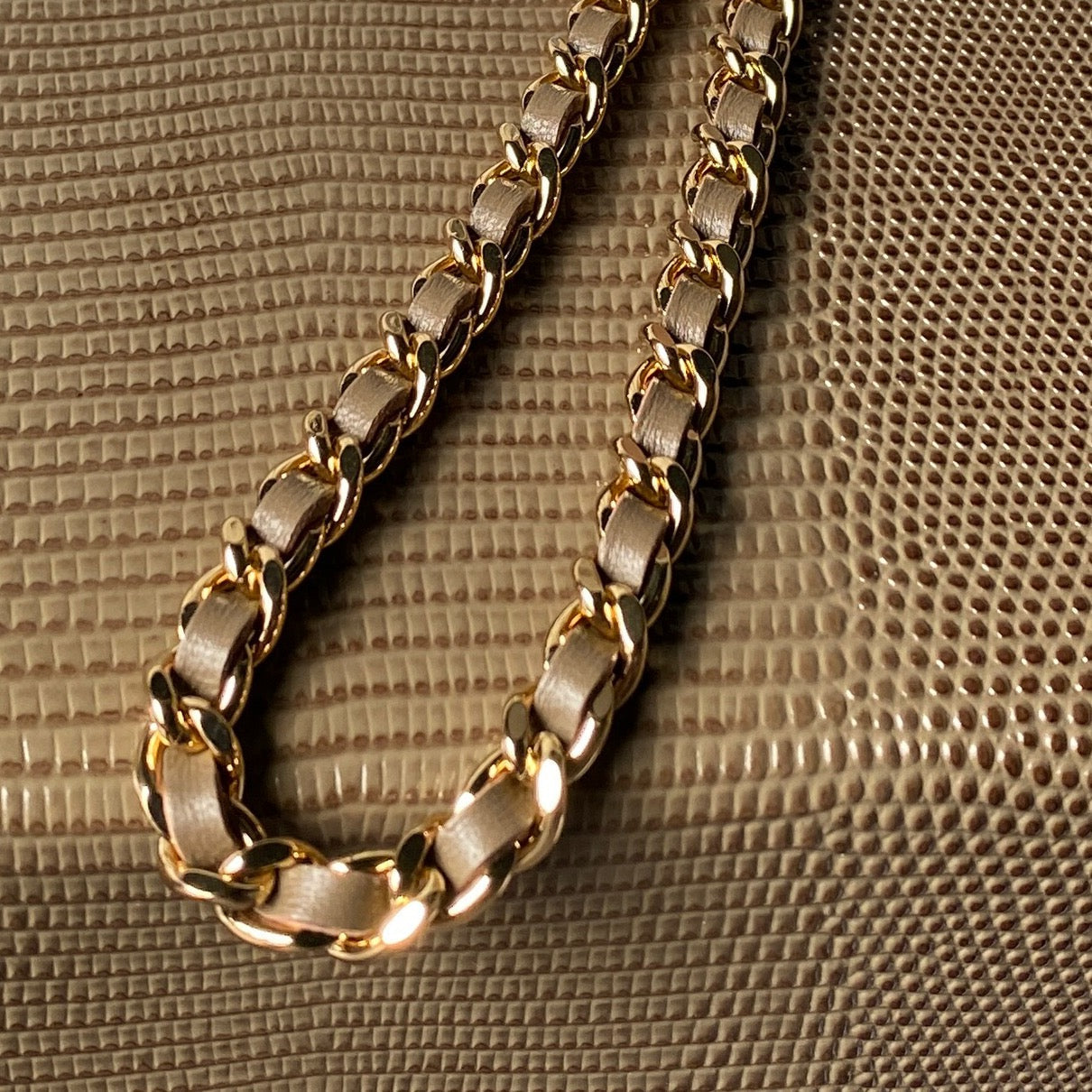 CHANEL 26S VANITY CASE 23 IN KHAKI BROWN LIZARD-EMBOSSED LEATHER