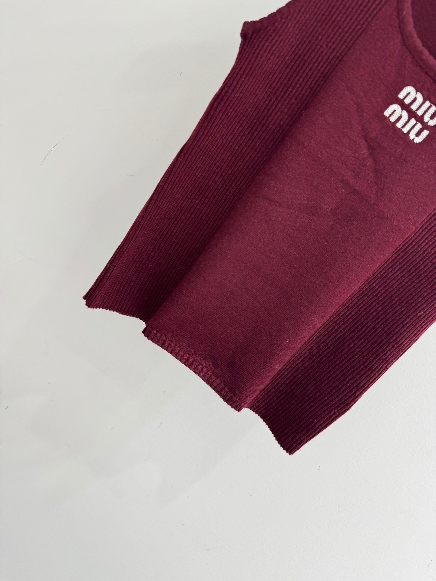 MIUMIU 26S SLEEVELESS TOP STYLE 1092
