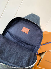 AVENUE SLINGBAG 31 IN BLACK MONOGRAM CANVAS WITH BROWN LOGO