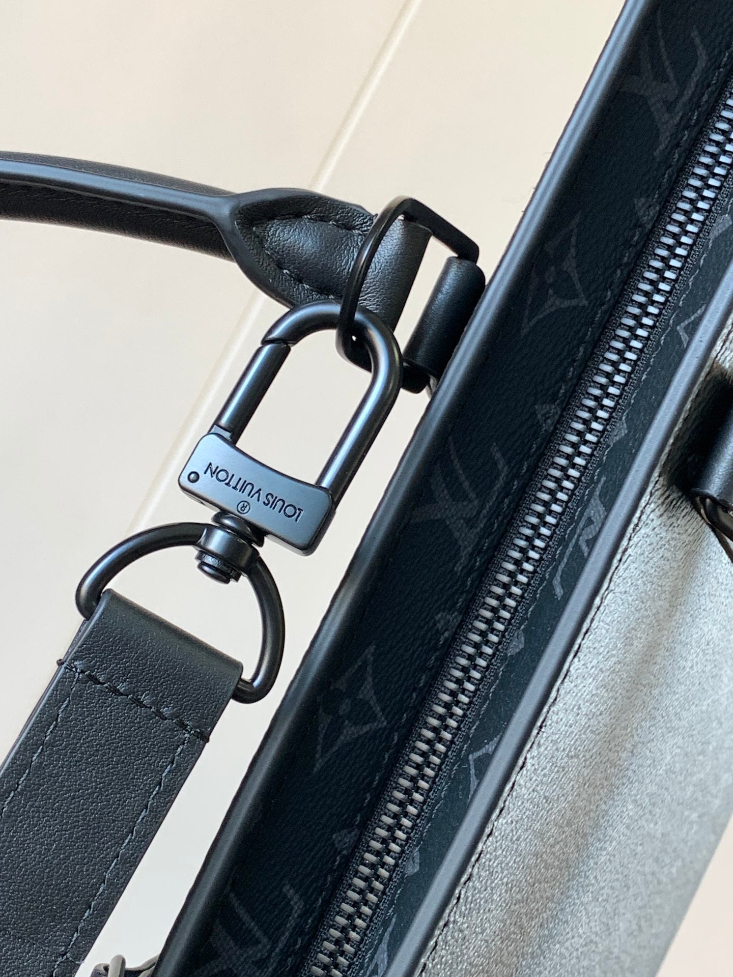LV 25S SAC PLAT BAG 39 IN BLACK MONOGRAM ECLIPSE CANVAS