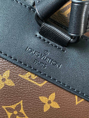 LV 25S CHRISTOPHER BACKPACK 44 IN BROWN AND BLACK CANVAS MONOGRAM