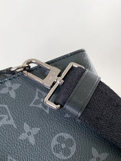 LV 25S GASTON WEARABLE WALLET 22 IN MONOGRAM ECLIPSE REVERSE CANVAS
