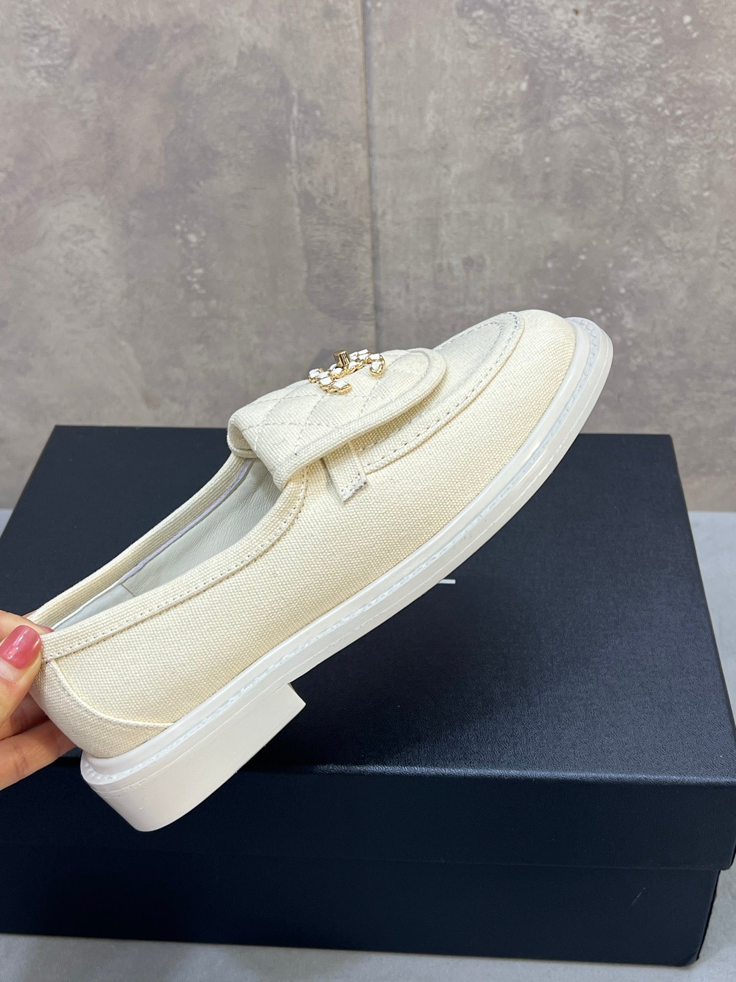 CHANEL 26S LOAFERS IN IVORY WHITE CANVAS WITH QUILTED FLAP & CHAIN CC LOGO