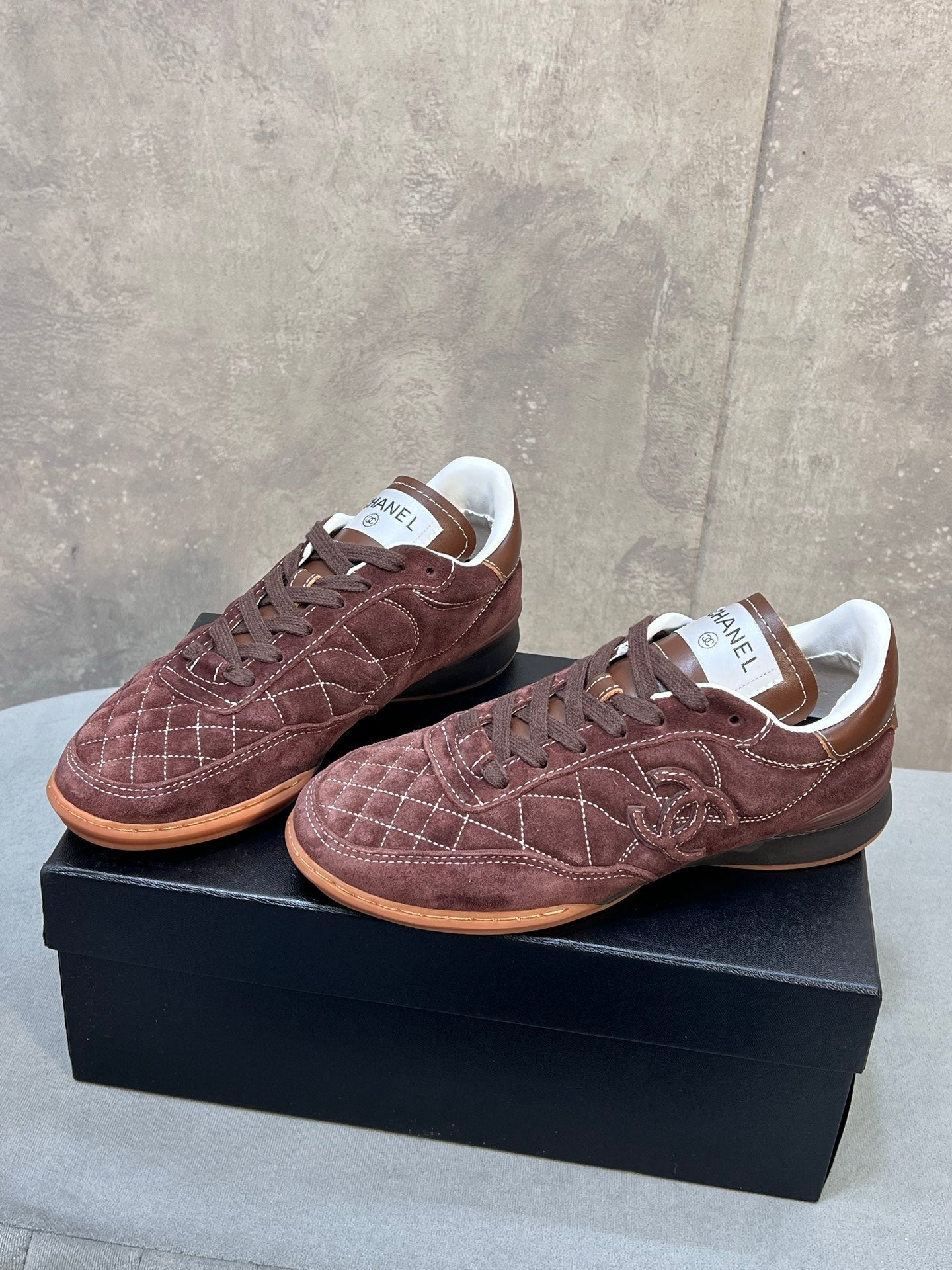 CHANEL 26S SNEAKERS IN DARK BROWN SUEDE QUILTED CC LOGO