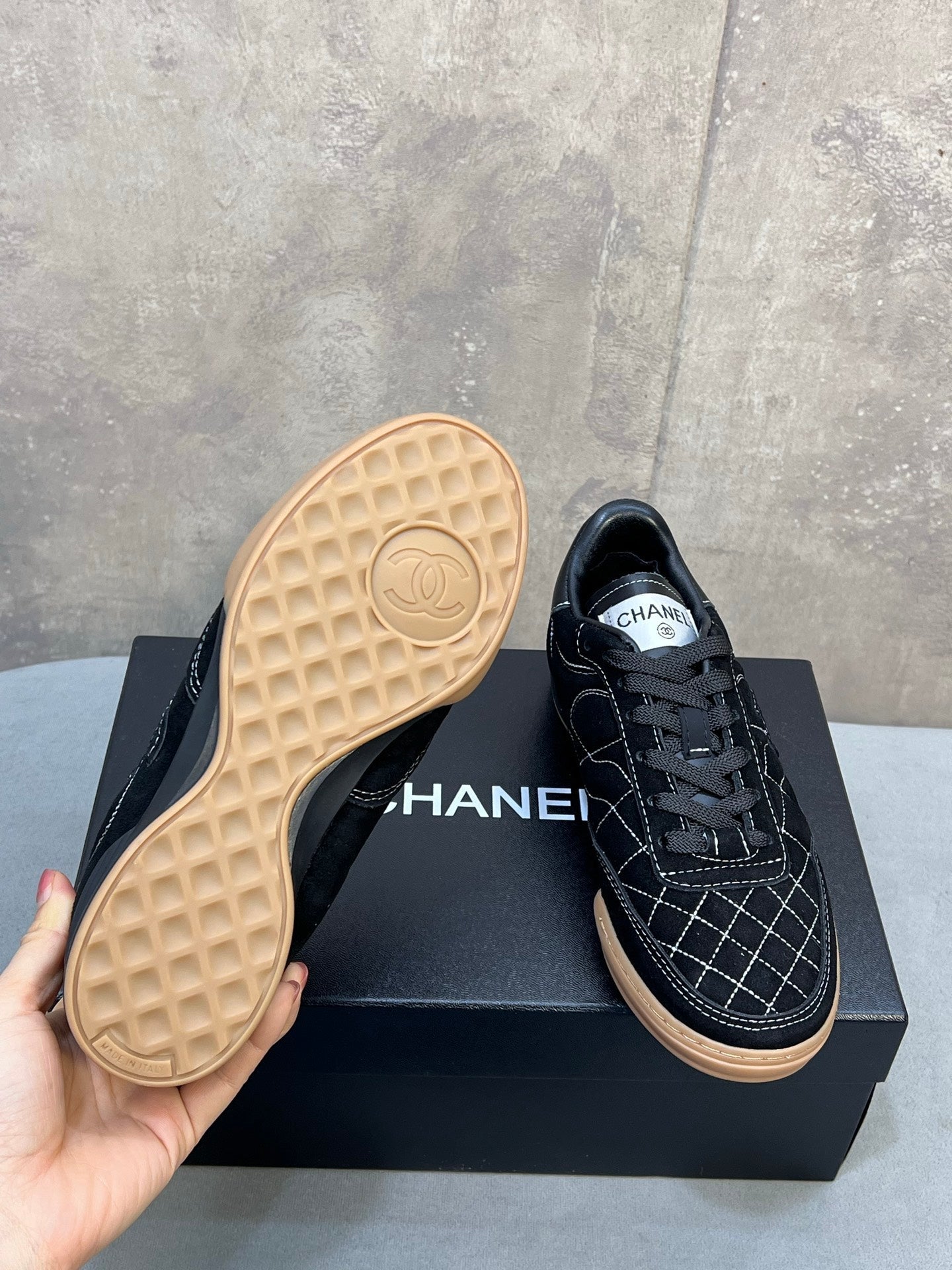 CHANEL 26S SNEAKERS IN BLACK SUEDE QUILTED CC LOGO