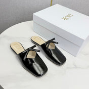 DIOR 26S PEARL-ACCENT BOW FLAT MULES IN BLACK GLOSSY CALFSKIN