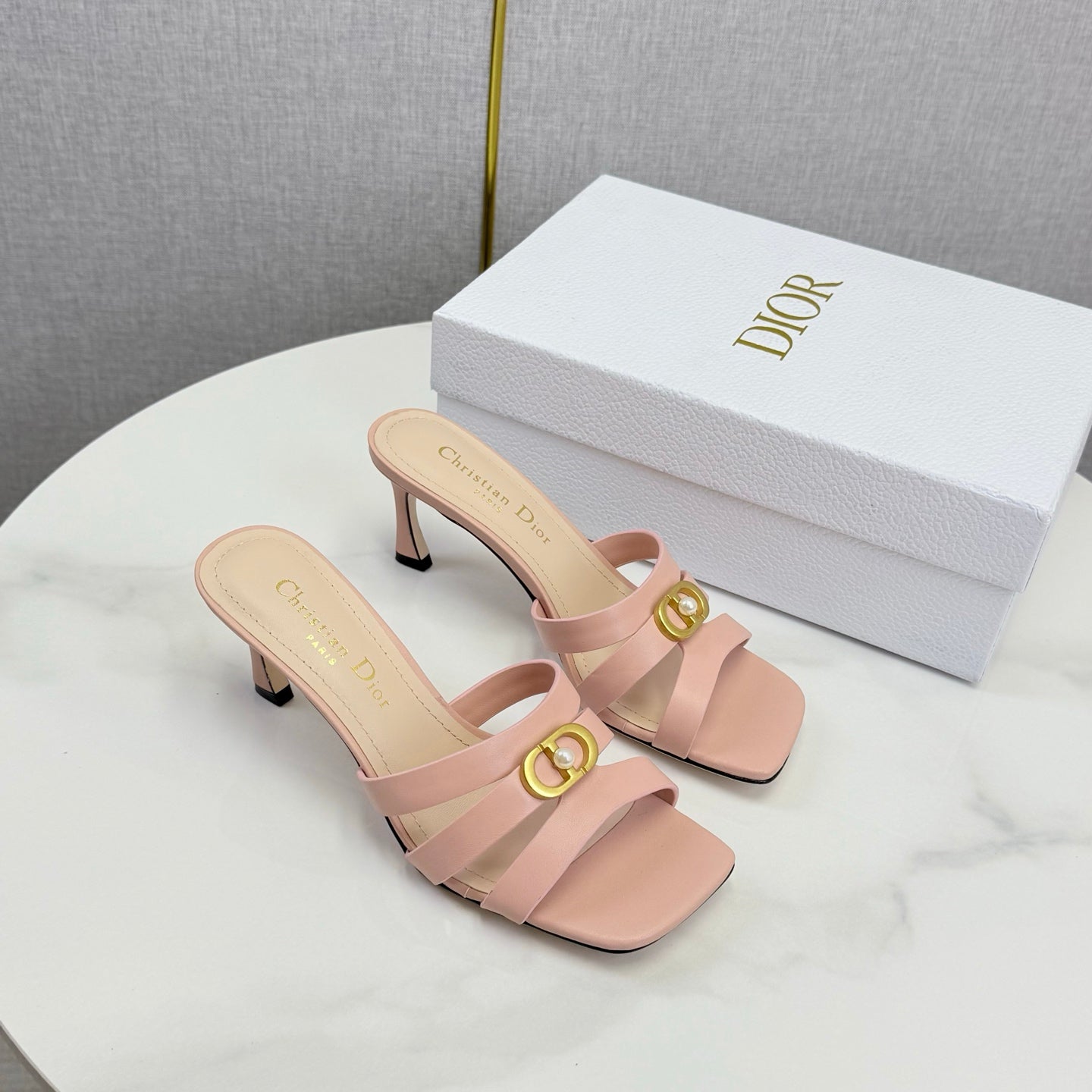 DIOR 26S 30 MONTAIGNE HIGH-HEELED IN LIGHT PINK CALFSKIN GOLD HARDWARE