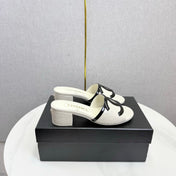 CHANEL 26S BLOCK HEEL SANDALS 40 MM IN WHITE CROCODILE-EMBOSSED CALFSKIN