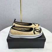 CHANEL 26S CC LOGO SLIP-ON SNEAKERS IN BEIGE CALFSKIN