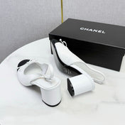 CHANEL 26S SLINGBACK HEELS 45 MM IN WHITE LAMBSKIN AND BLACK FABRIC