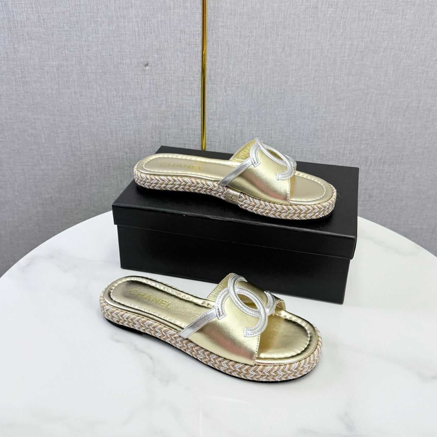 CHANEL 26S PLATFORM SLIDES IN GOLD LAMBSKIN WITH CC LOGO