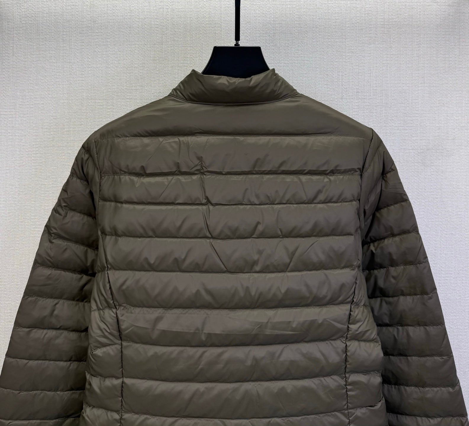 MONCLER 25S JACKET IN OLIVE GREEN 047