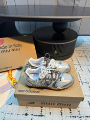 MIUMIU 26S RUNNING SNEAKERS IN SILVER CALFSKIN AND WHITE MESH RUBBER SOLE