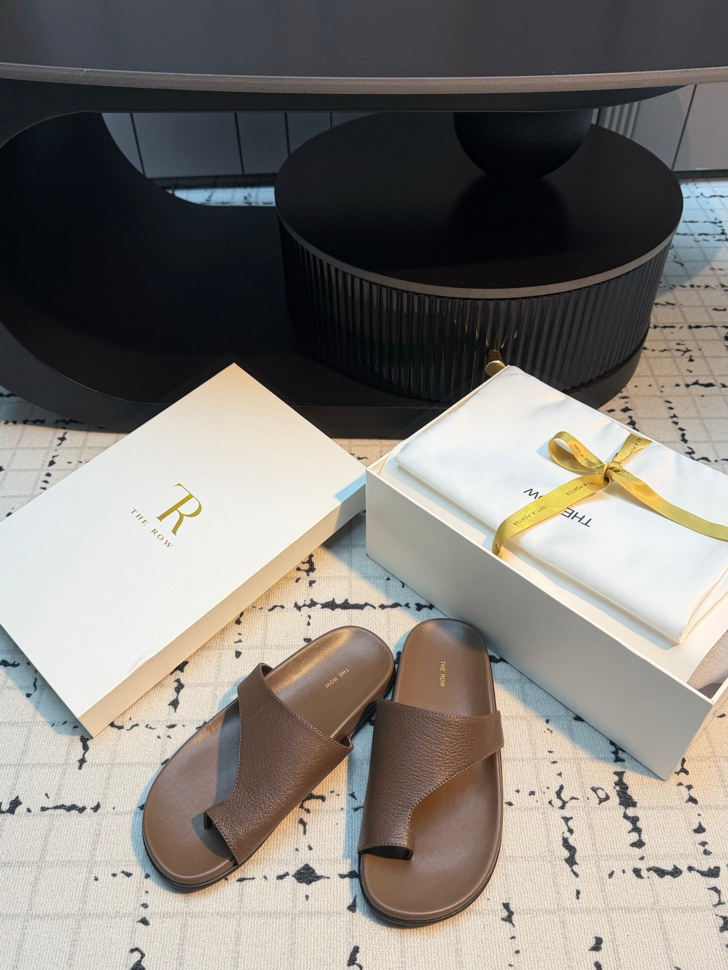 THE ROW 26S THONG SLIDE SANDALS IN BROWN CALFSKIN