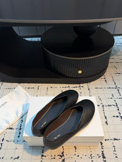 THE ROW 26S CLASSIC BALLET FLATS IN BLACK CALFSKIN