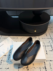 THE ROW 26S CLASSIC BALLET FLATS IN BLACK CALFSKIN