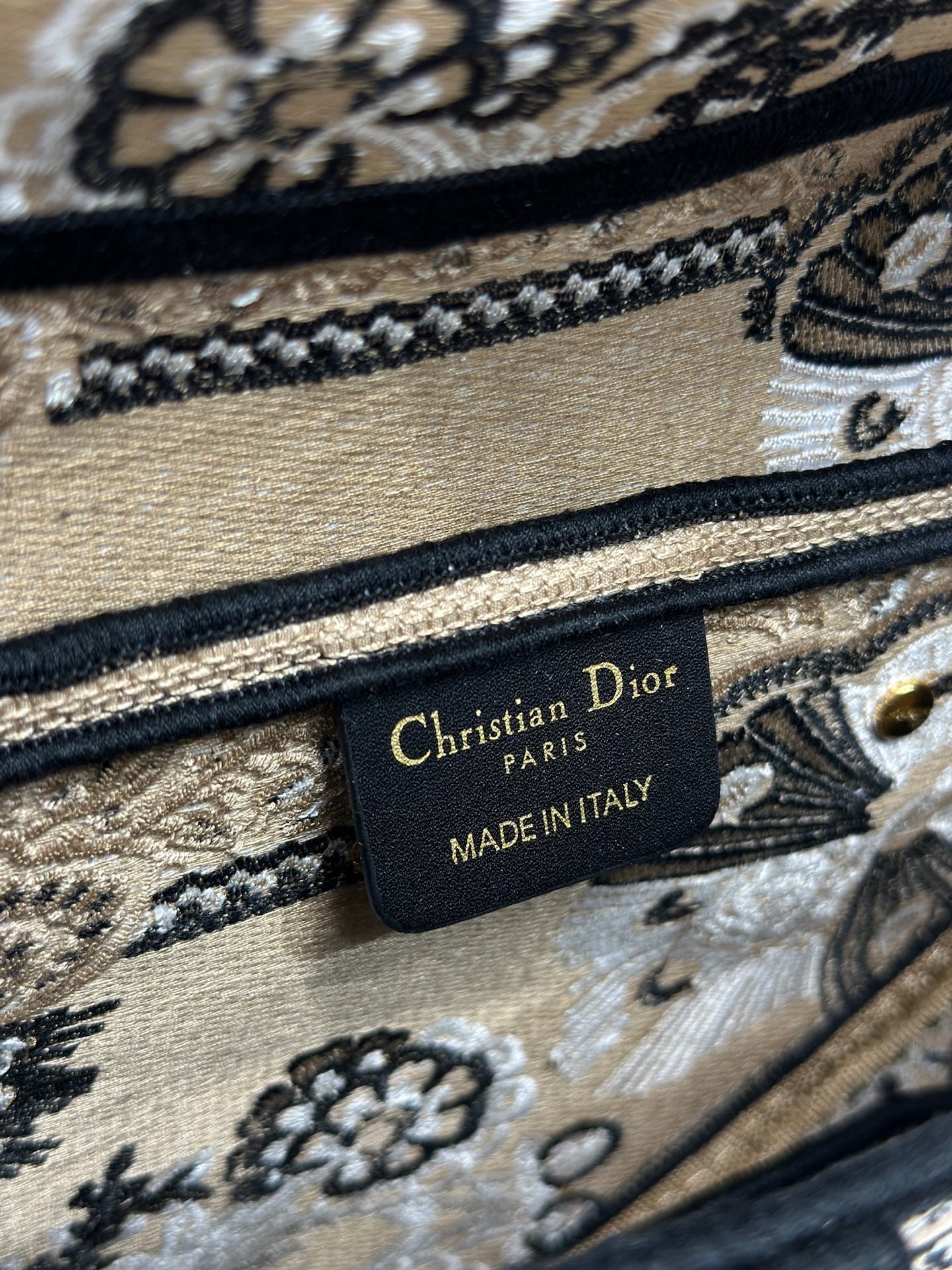 DIOR 26S SADDLE BAG 25 IN BEIGE MIX BLACK WOVEN FABRIC