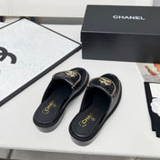 CHANEL 25S MULES WITH CHAIN DETAIL IN BLACK CALFSKIN GOLD HARDWARE