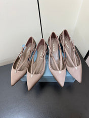 CUT-OUT PUMPS WITH BEAD BUCKLE IN HAZELNUT BEIGE SATIN