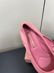 POINTED-TOE MID HEEL PUMPS IN PINK SMOOTH LAMBSKIN