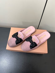 BOW MULES IN DUST PINK SUEDE