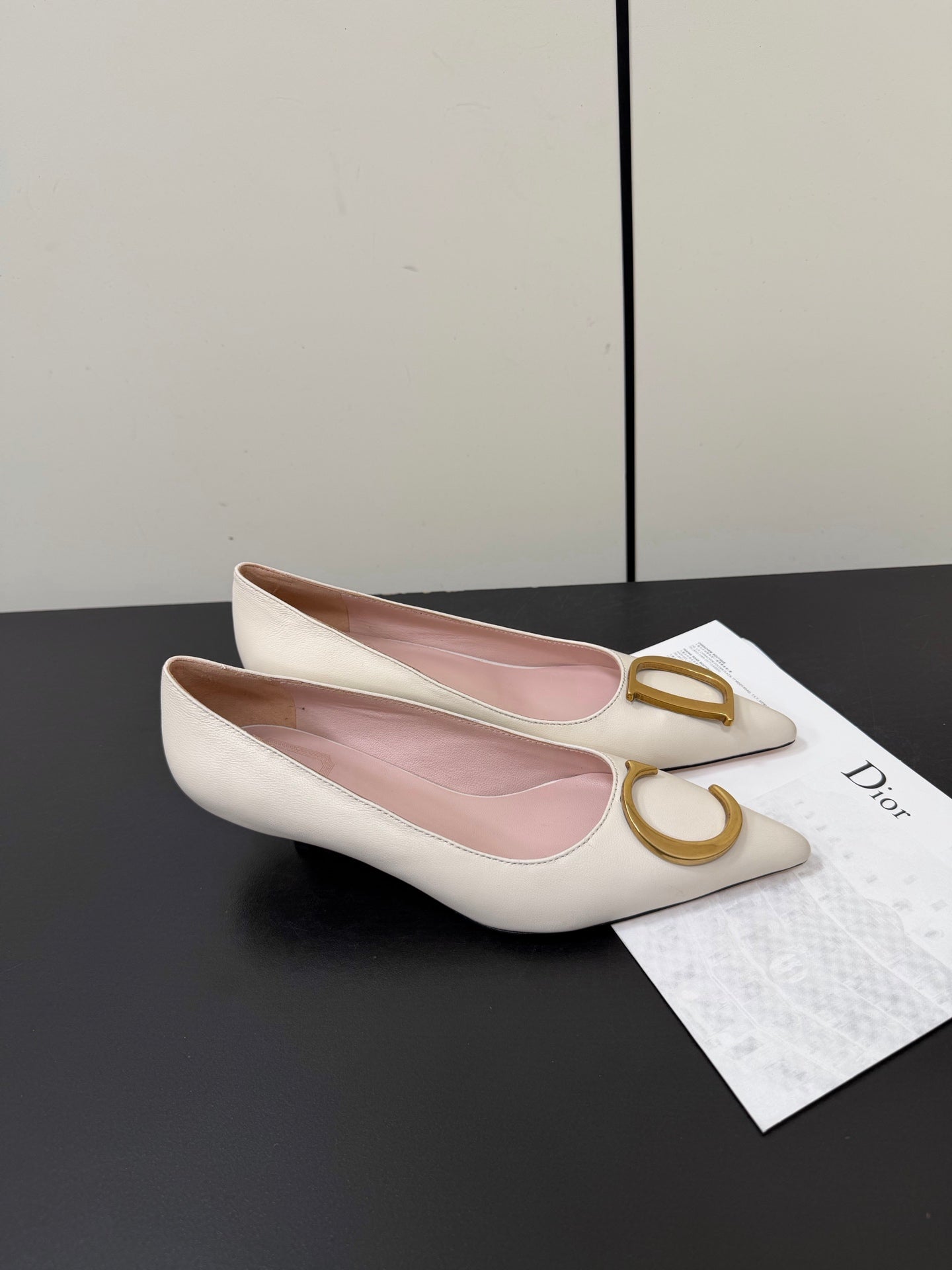 DIOR 26S POINTED-TOE HIGH HEELS 35MM IN CREAM WHITE CALFSKIN GOLD HARDWARE