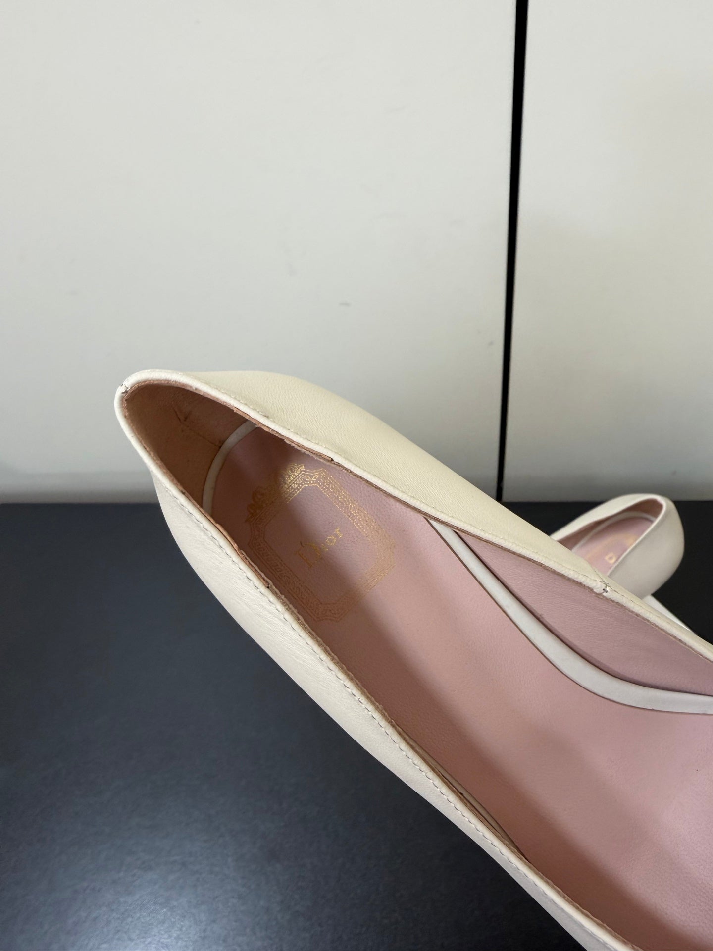 DIOR 26S POINTED-TOE HIGH HEELS 70MM IN CREAM WHITE CALFSKIN GOLD HARDWARE