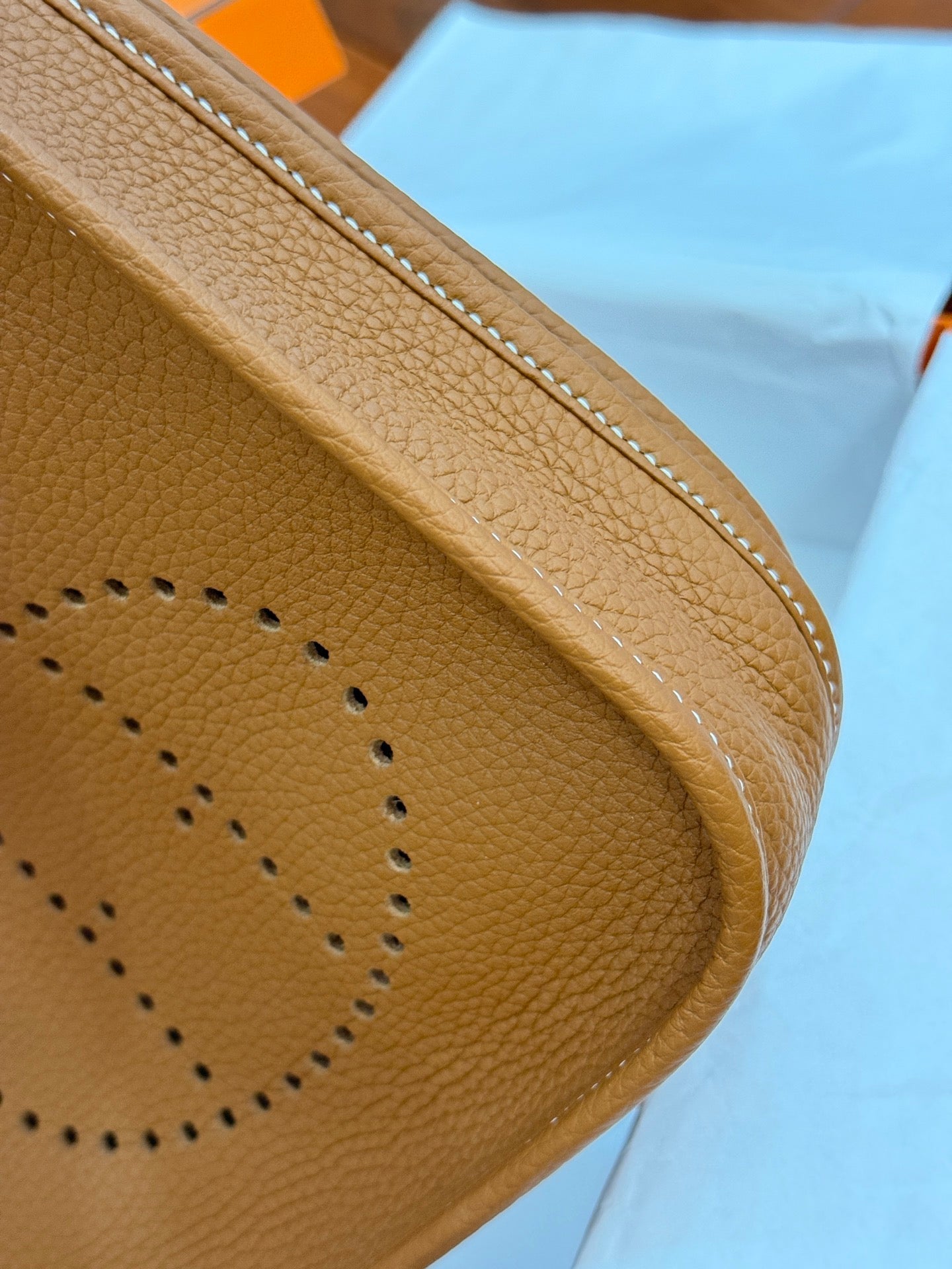 HM 26S EVELYNE BAG 23MM IN ORANGE BROWN GRAINED CALFSKIN