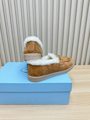 LOAFER IN CAMEL SUEDE AND FUR LINING ATTACHED TRIANGLE LOGO