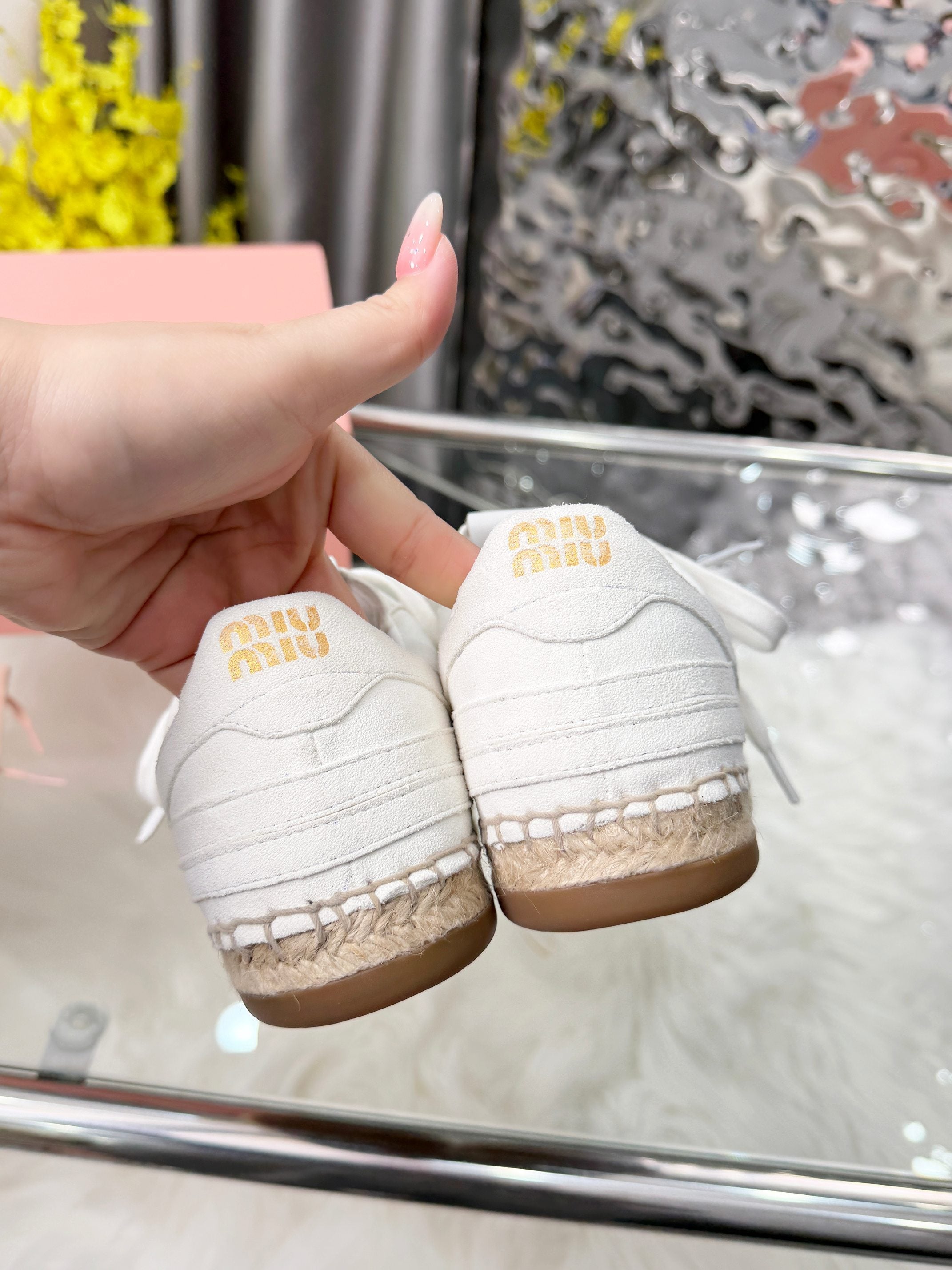 MIUMIU 26S SNEAKERS IN WHITE SUEDE