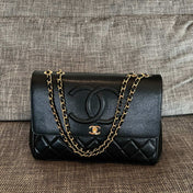 CHANEL 26S LARGE CC LOGO FLAP SHOULDER BAG 33 IN BLACK CAVIAR CALFSKIN GOLD HARDWARE