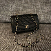 CHANEL 26S FLAP SHOULDER BAG 22 IN BLACK CAVIAR CALFSKIN GOLD HARDWARE