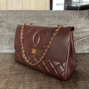 CHANEL 26S LARGE CC LOGO FLAP SHOULDER BAG 33 IN DARK BROWN LAMBSKIN GOLD HARDWARE