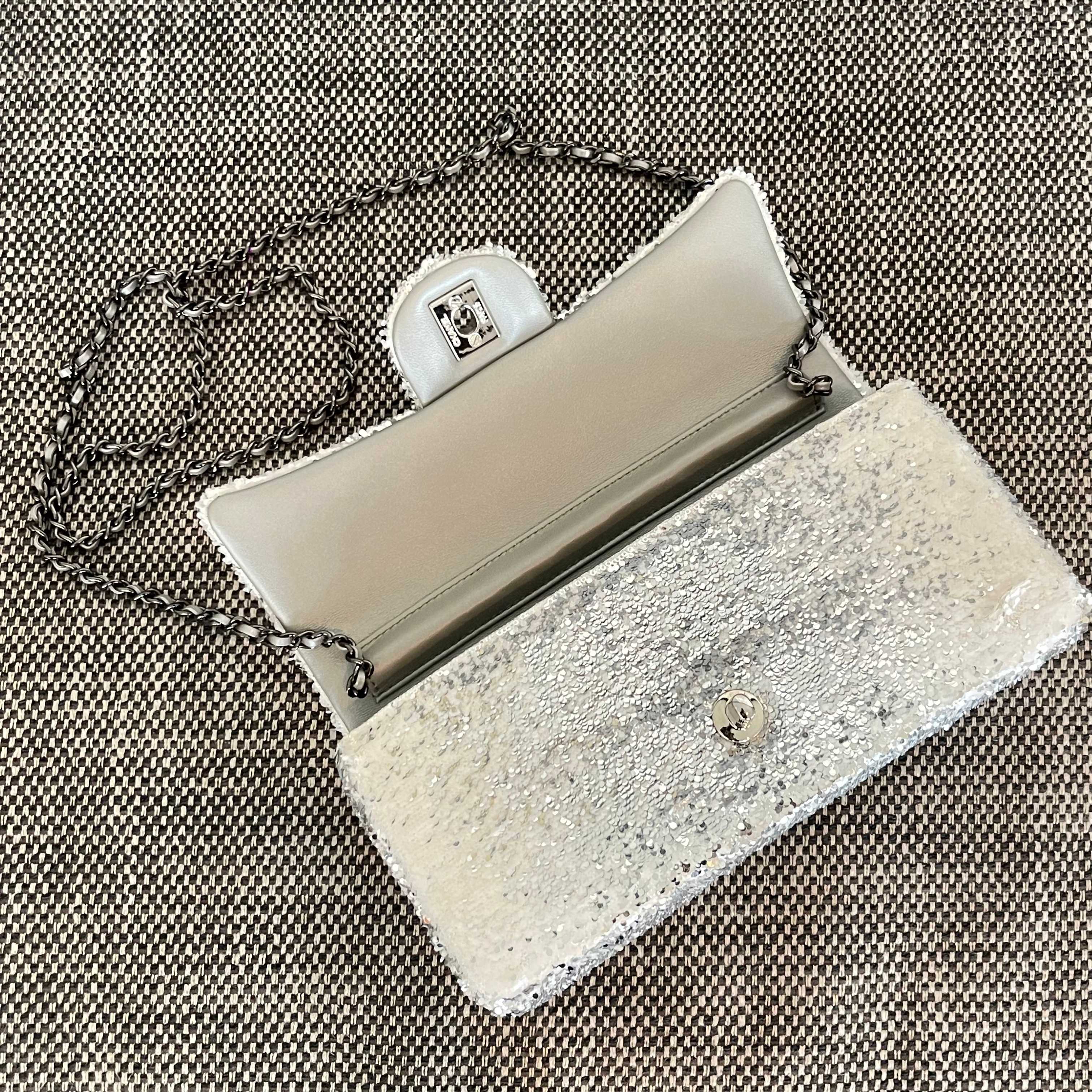 CHANEL 26S SEQUIN WOC 24 IN WHITE SILVER SEQUIN SILVER HARDWARE