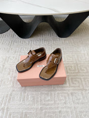 THONG SANDALS IN RUSSET BROWN SHINY LAMBSKIN WITH SILVER BUCKLE