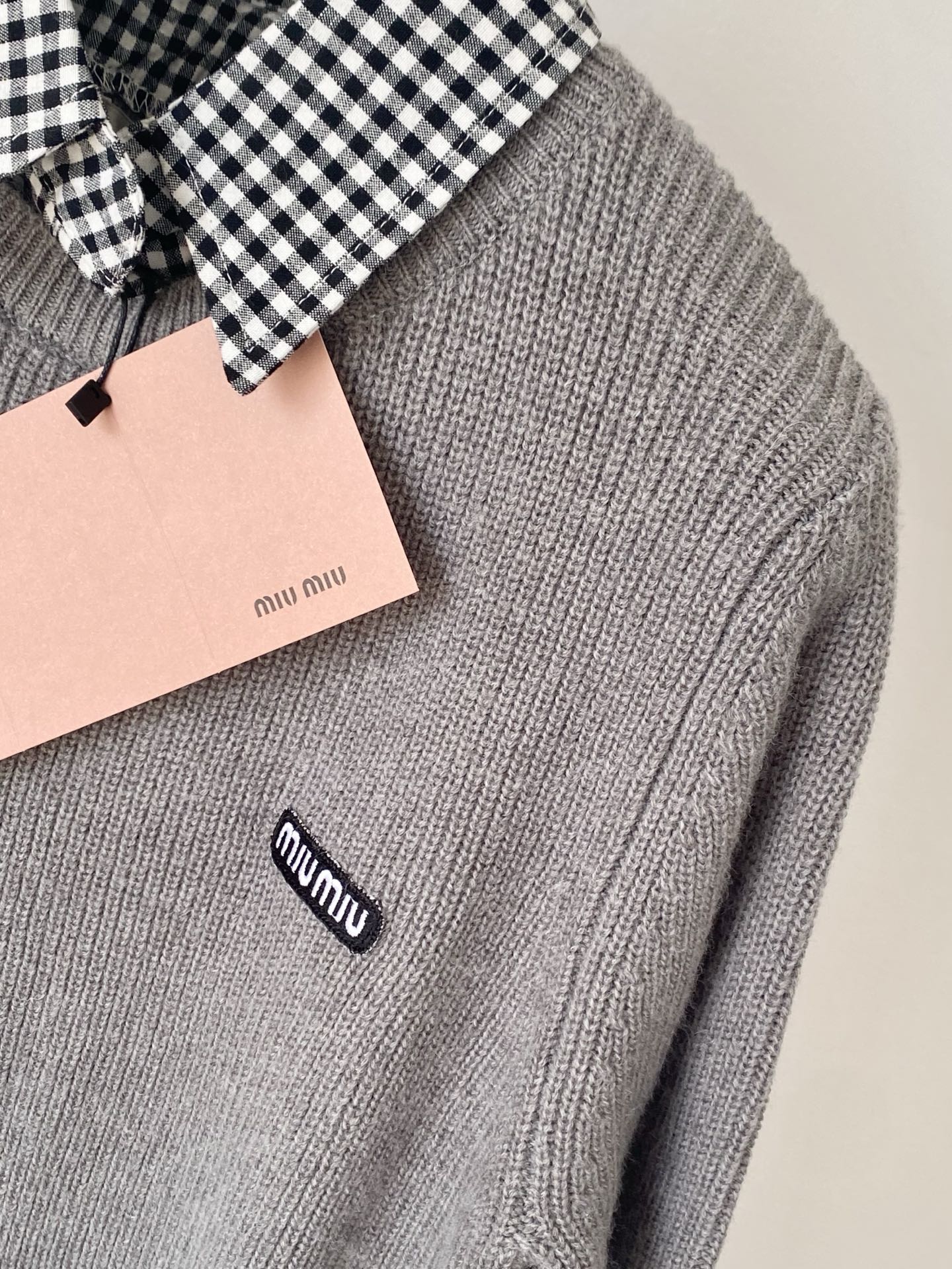 MIUMIU PULLOVER SWEATER STYLE 317