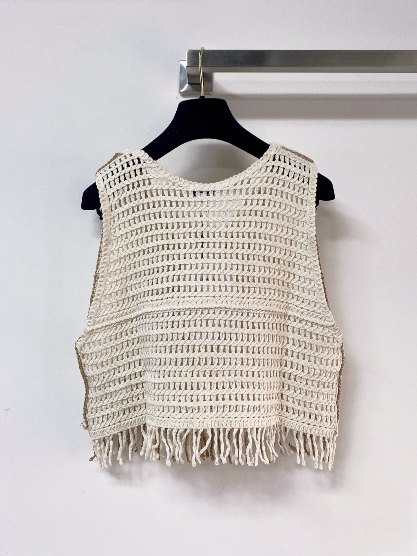 CHANEL 26S SLEEVELESS SWEATER STYLE 1053