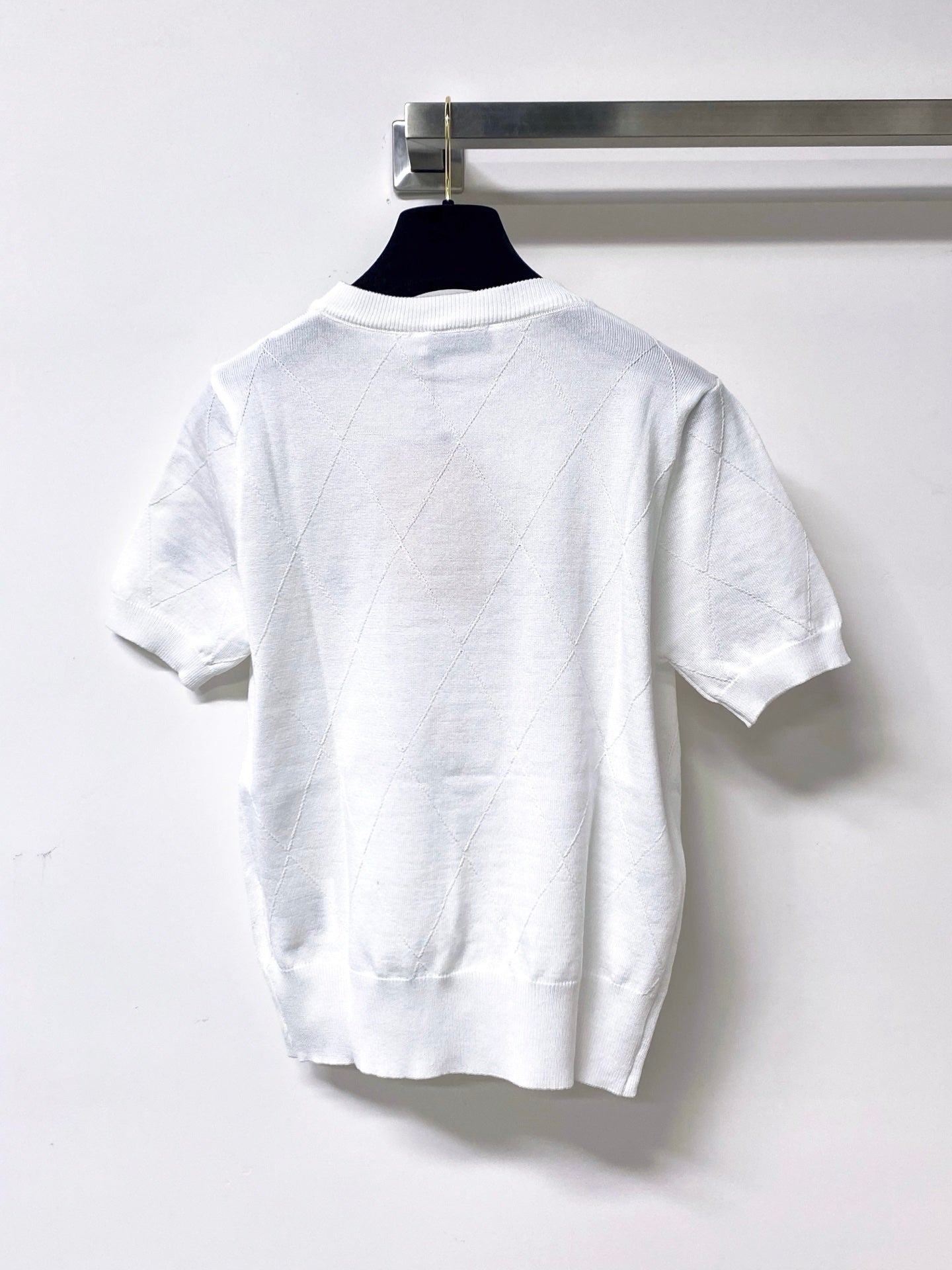 MIUMIU 26S SHORT-SLEEVED SWEATER STYLE 1049