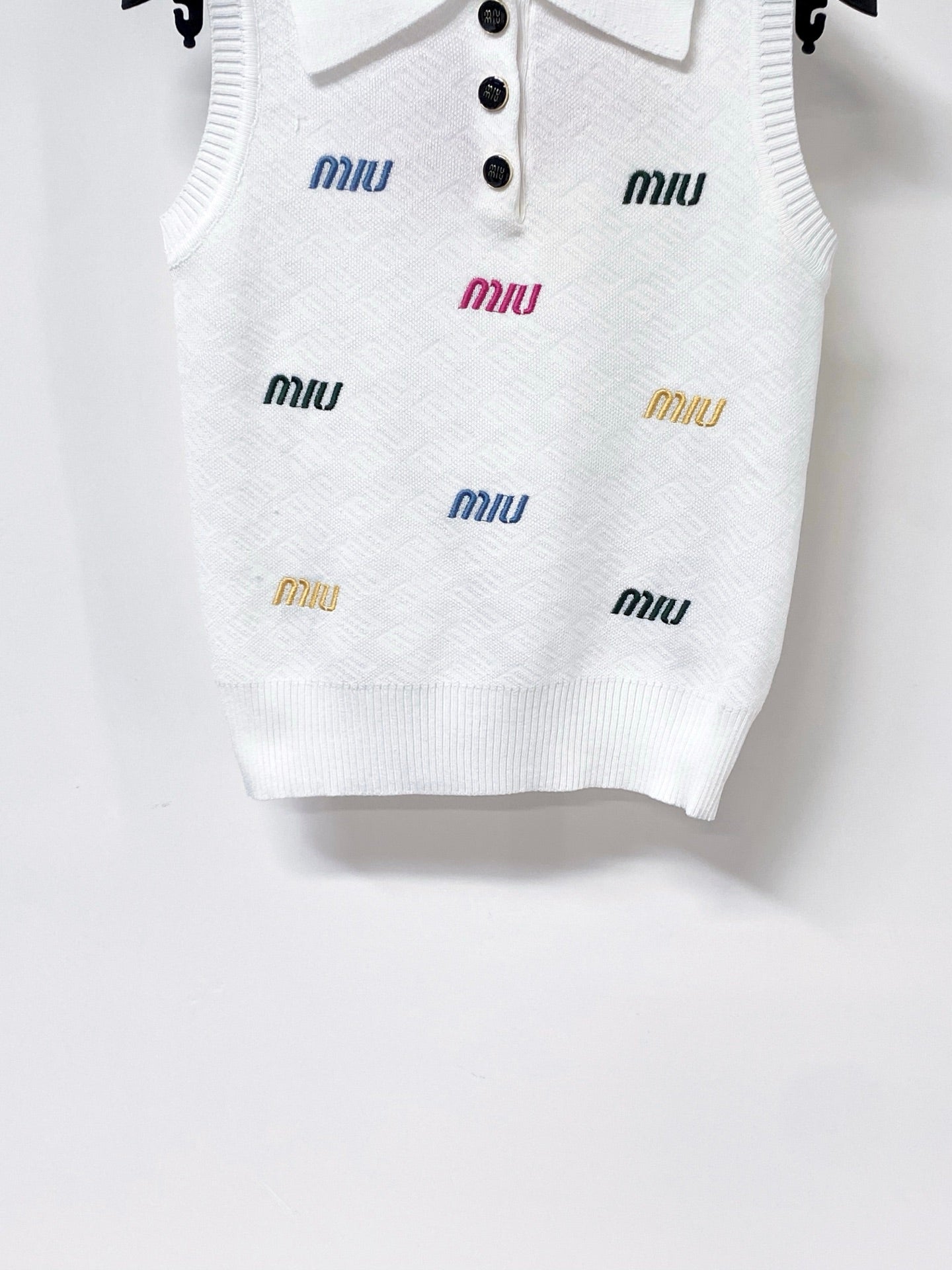 MIUMIU 26S SLEEVELESS KNIT POLO TOP 1236