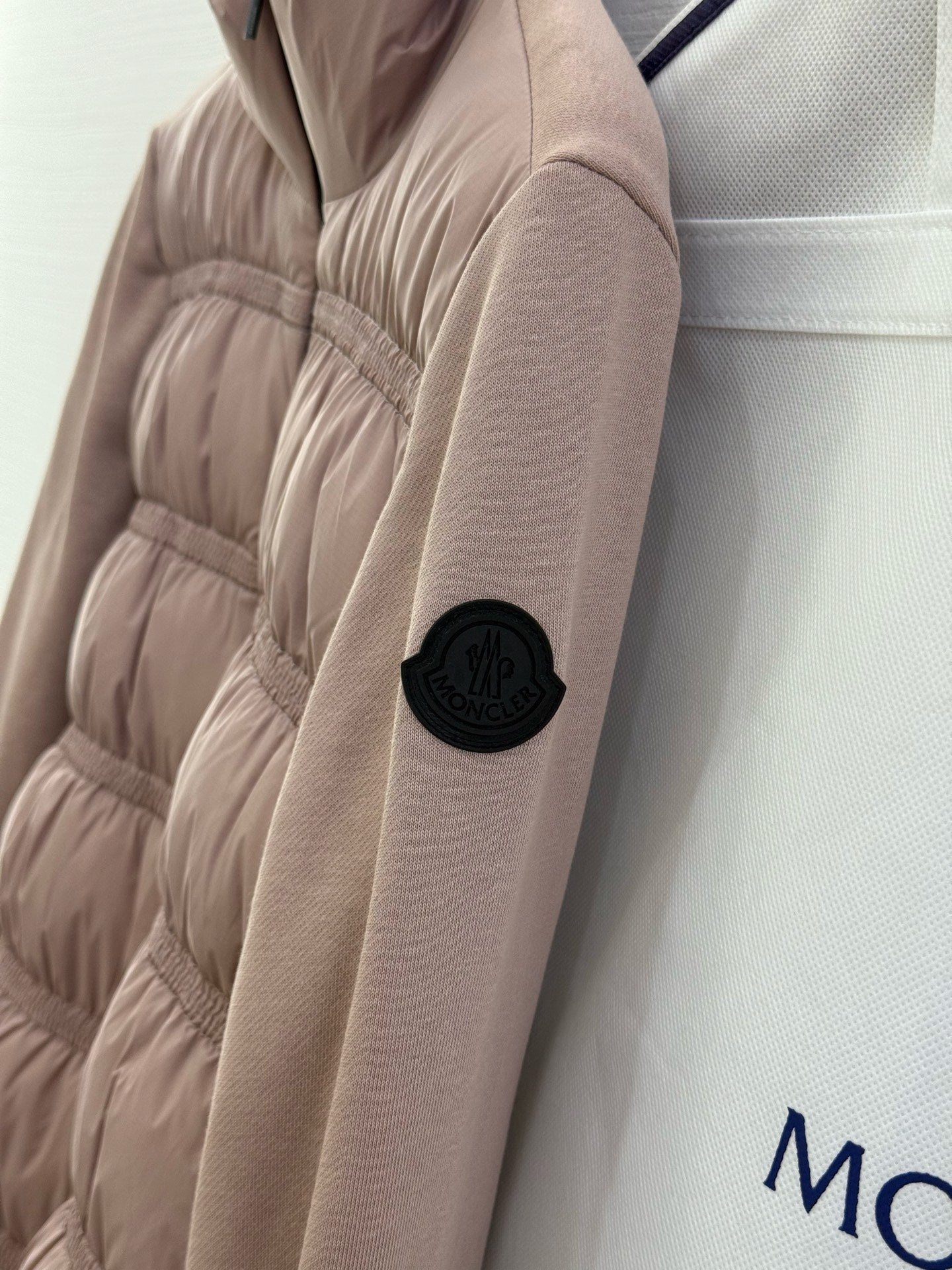 MONCLER 25S JACKET IN PINK 061