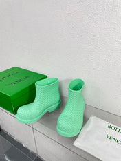 FIREMAN BOOTS IN GREEN MINT RUBBER WITH ICONIC INTRECCIO MOTIF