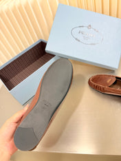 PRADA 26S CLASSIC LOAFERS IN CAMEL BROWN LAMBSKIN