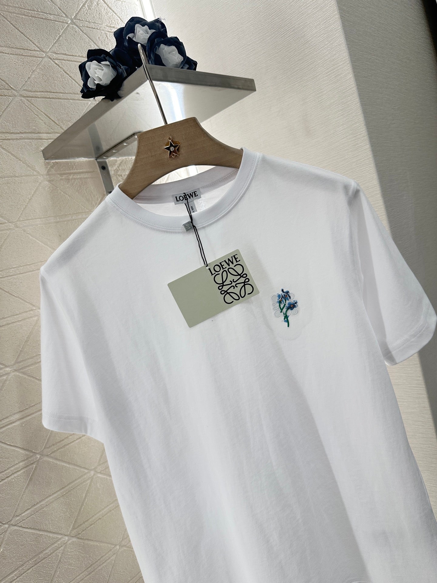 LOEW 25S EMBROIDERED FLOWER T-SHIRT TEE 265626