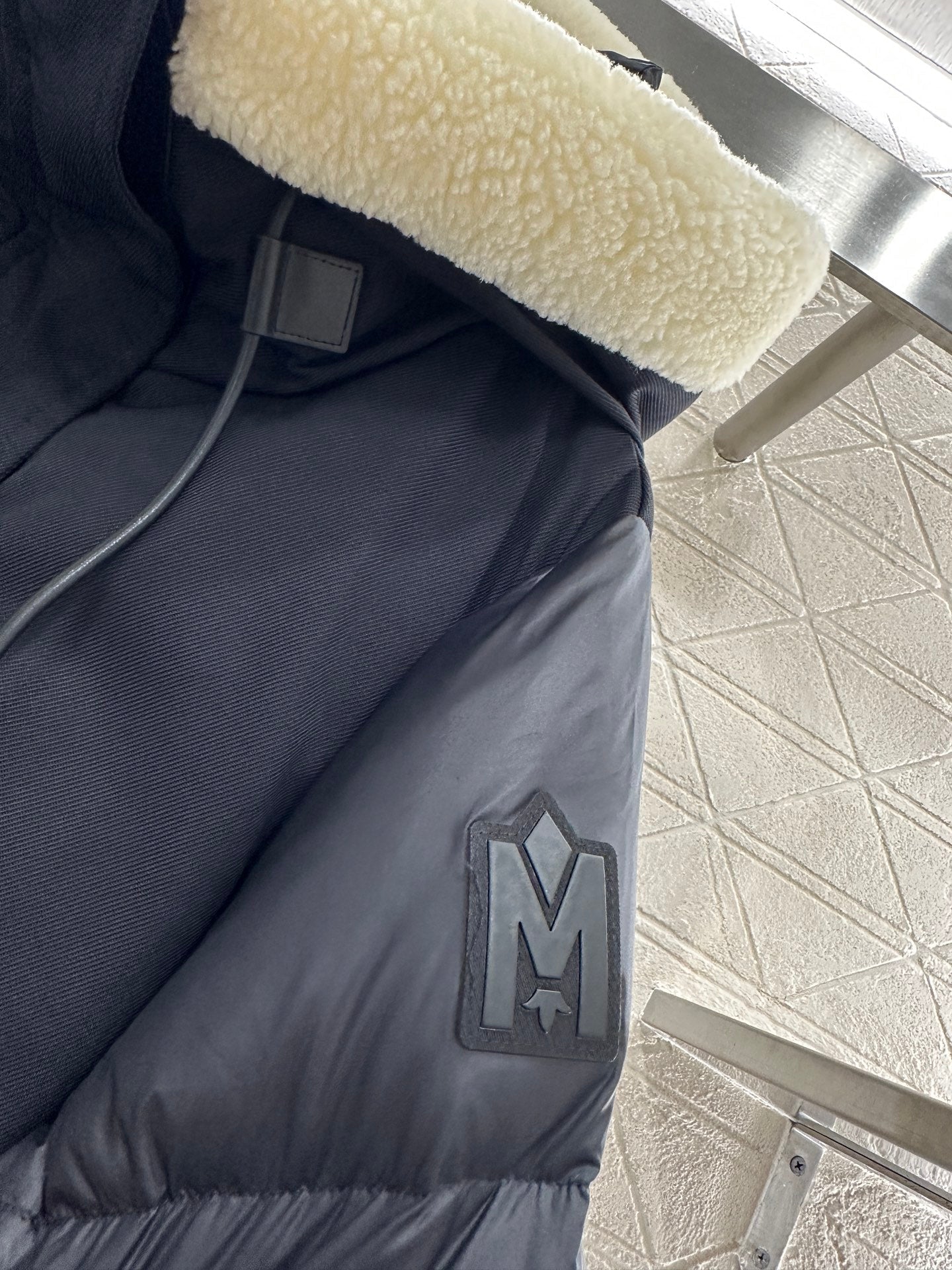 MONCLER 25S DOWN JACKET WITH HOOD 219